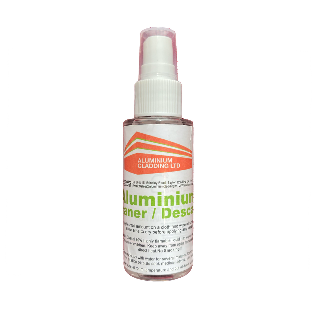 Aluminium cleaner/descaler